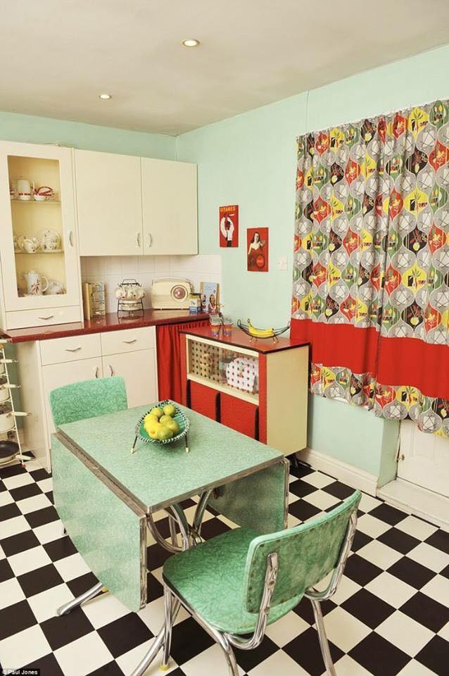 50 Smart And Retro Style Kitchen Ideas For That Different Look