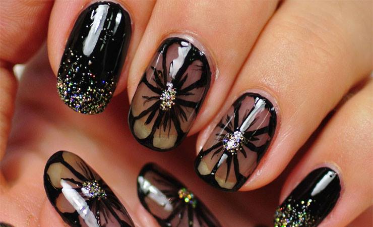 Black Flower Nail Art