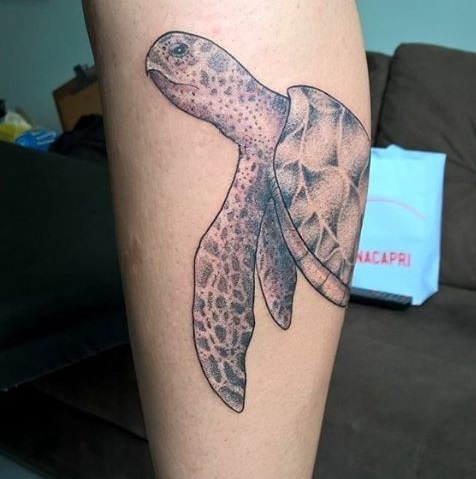 Black & White Sea Tattoo On Leg