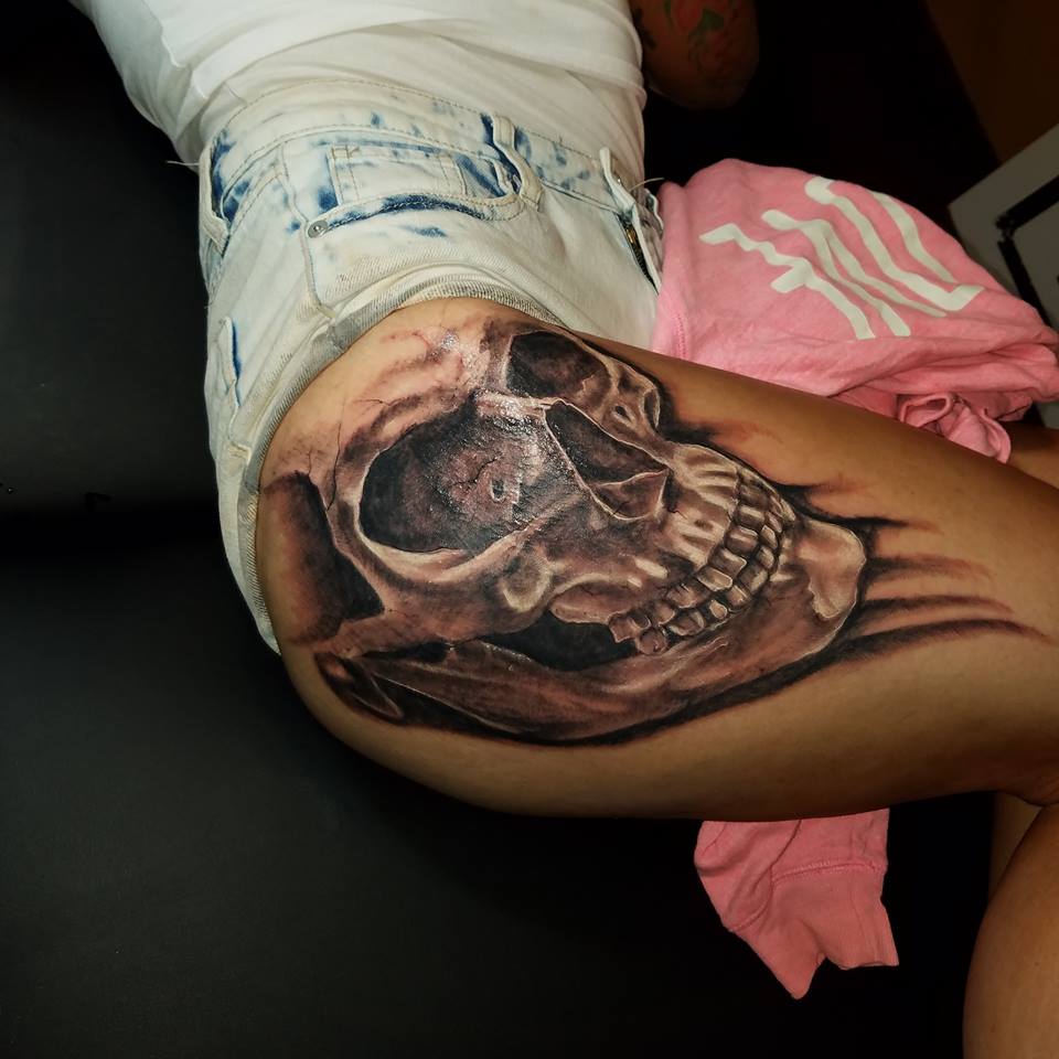Huge Skull Thigh Tattoo