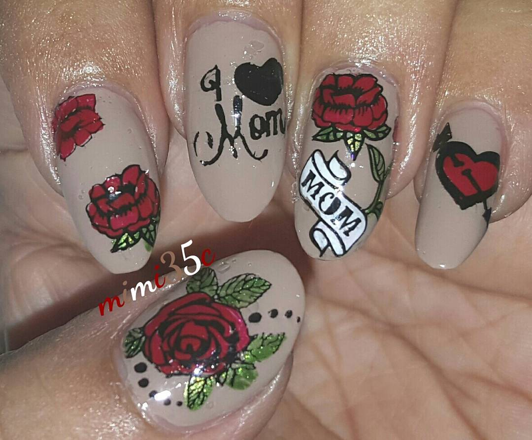 Mother's Day Nails With Red Roses