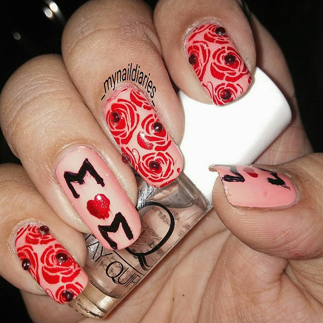 Mother's Day Nails With Roses