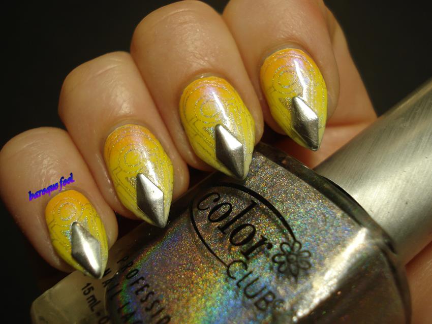 Pointed Yellow And Silver Nails