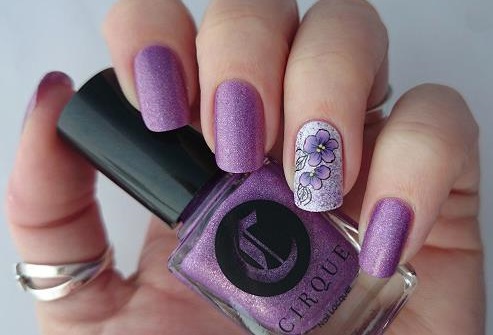 Purple Flowers on Glitter