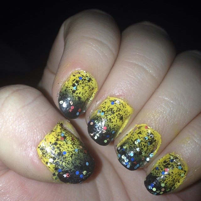 Yellow And Black Gradient Nails