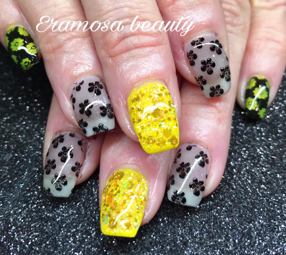 Yellow Nail Paint With Glitter