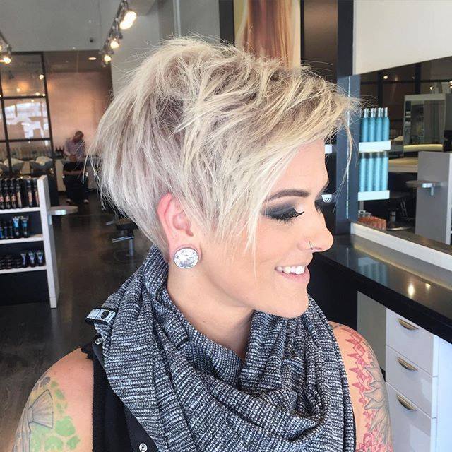 Awesome Blond Pixie Cut