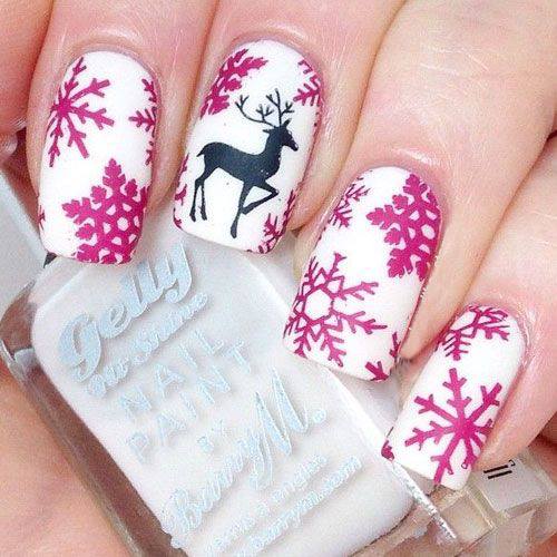 Chic Christmas Nails