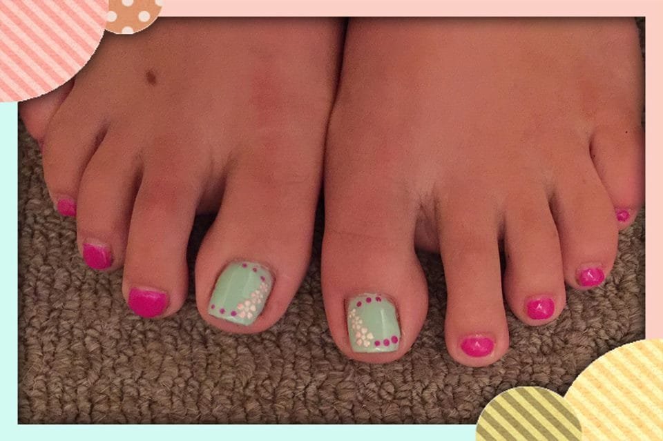 Flower Toes Nail Art