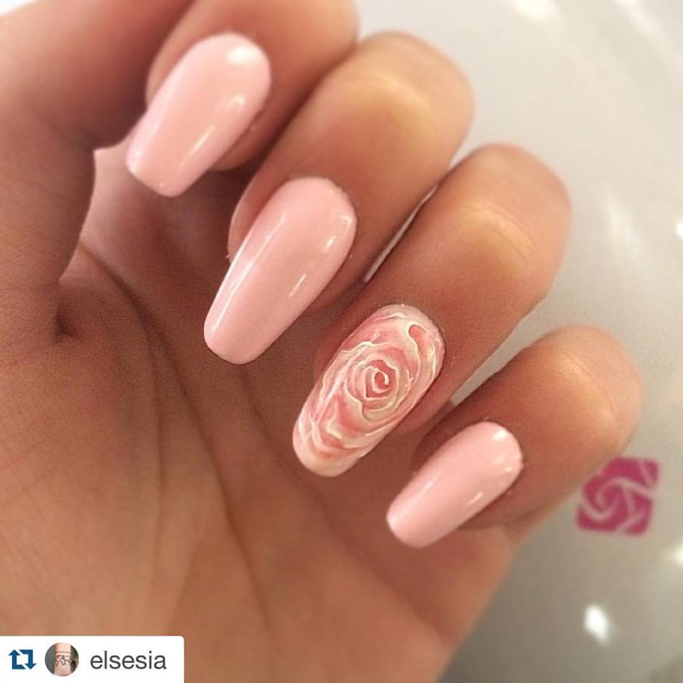 Peach Rose Nails