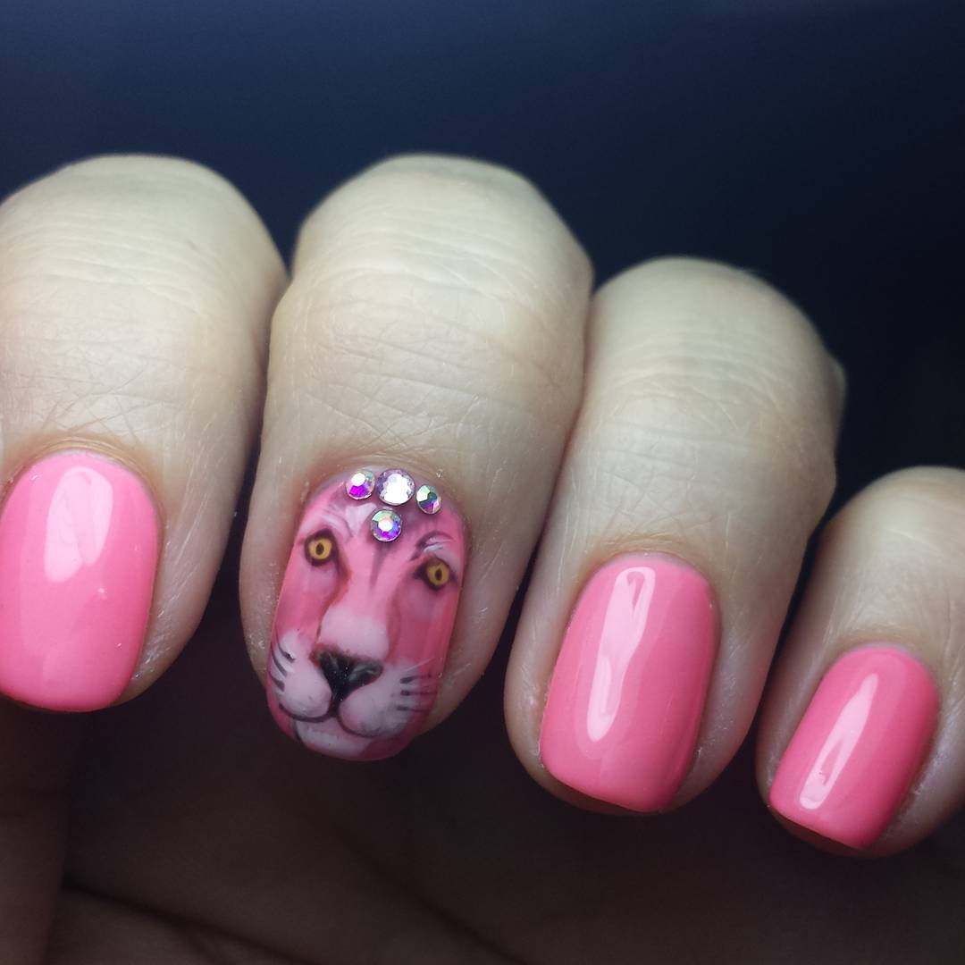 Pink Nails With Lion
