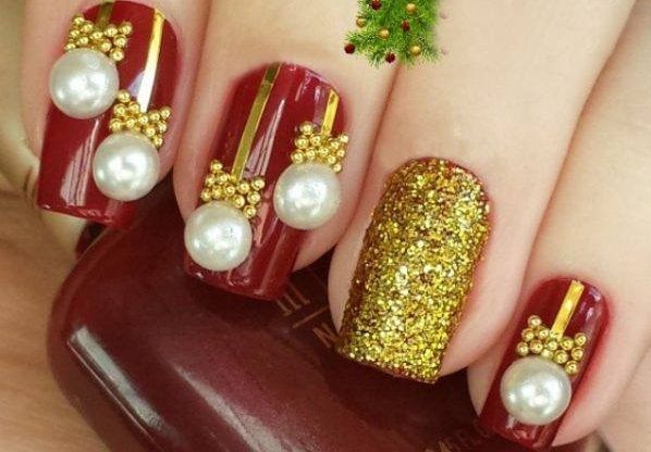 Stylish Christmas Party Nails