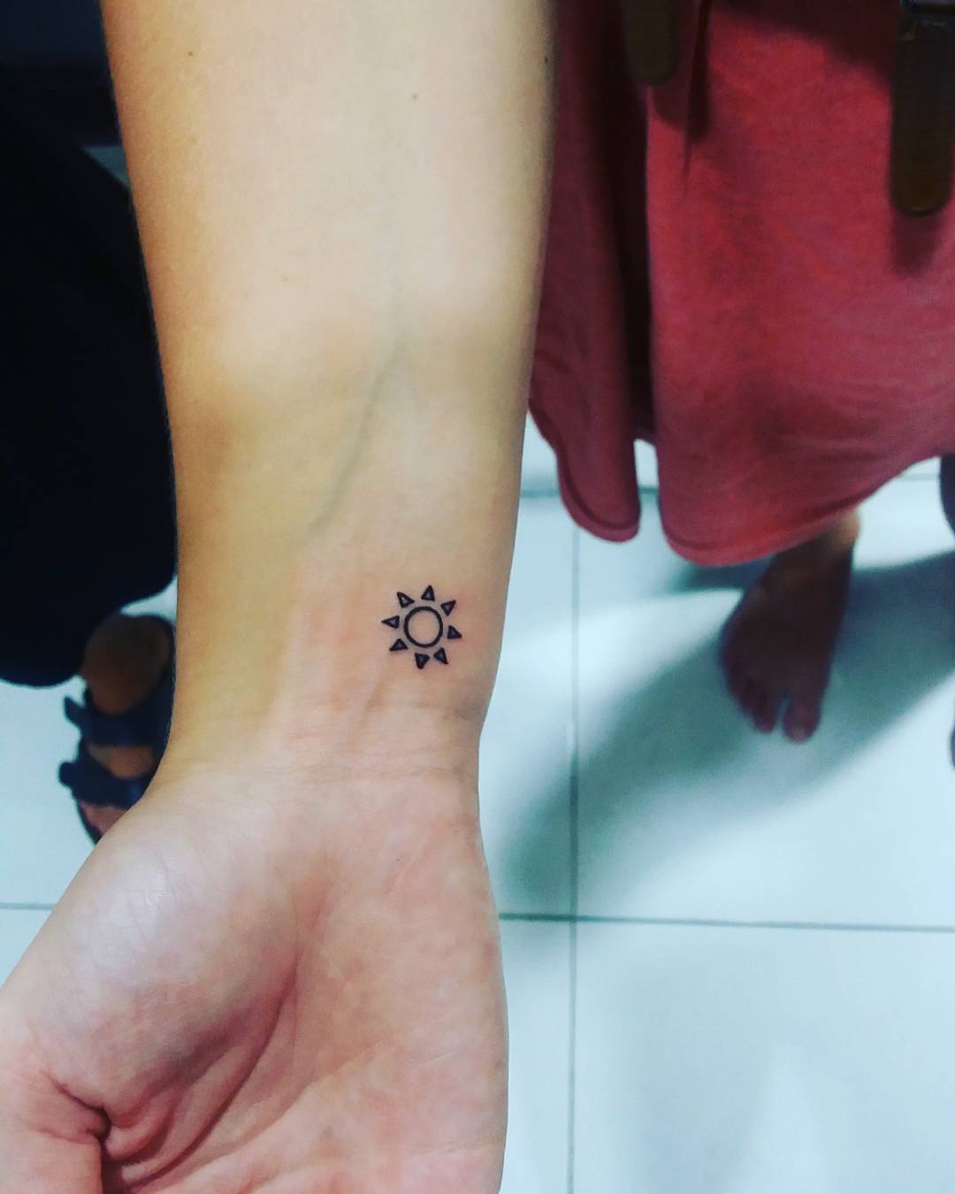 55 Totally Inspiring Ideas For Sun Tattoo Design Blurmark Kulturaupice