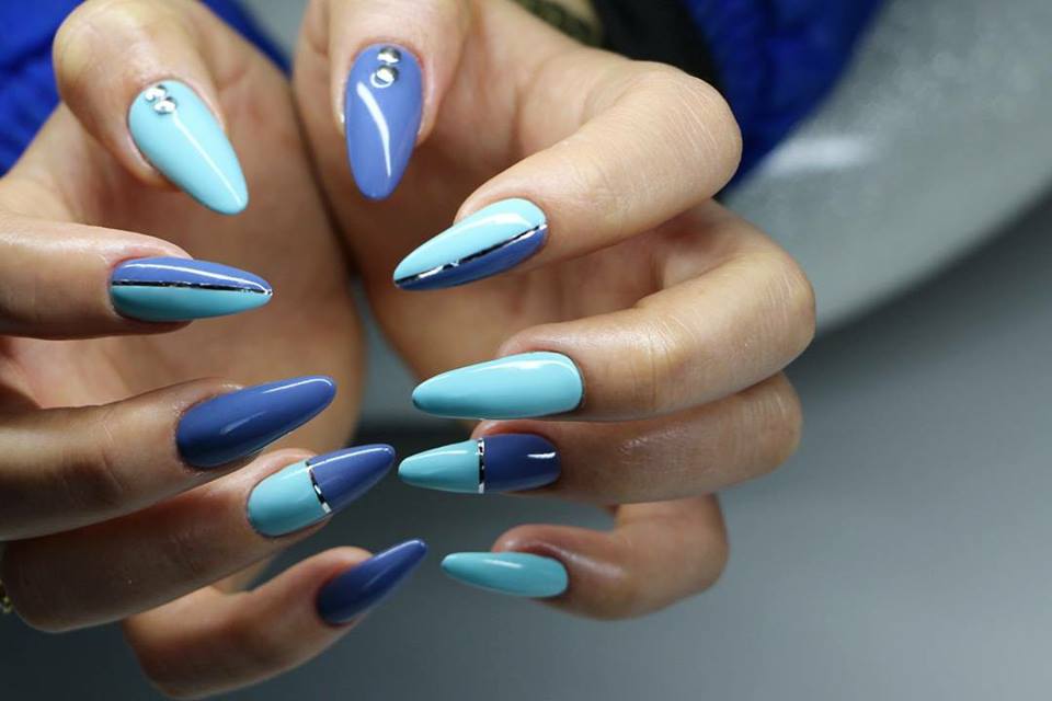 Trisome Blue Nail Art Design Ideas