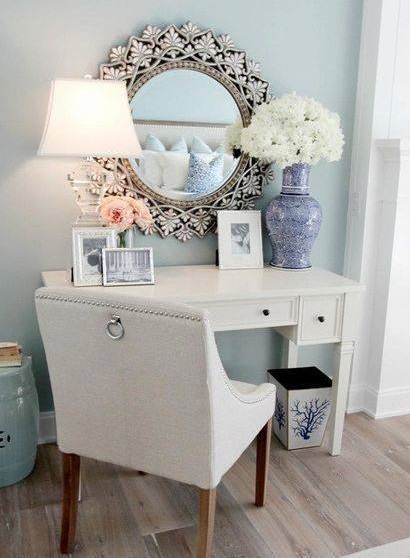 Beautiful Classic Mirror For Vanity