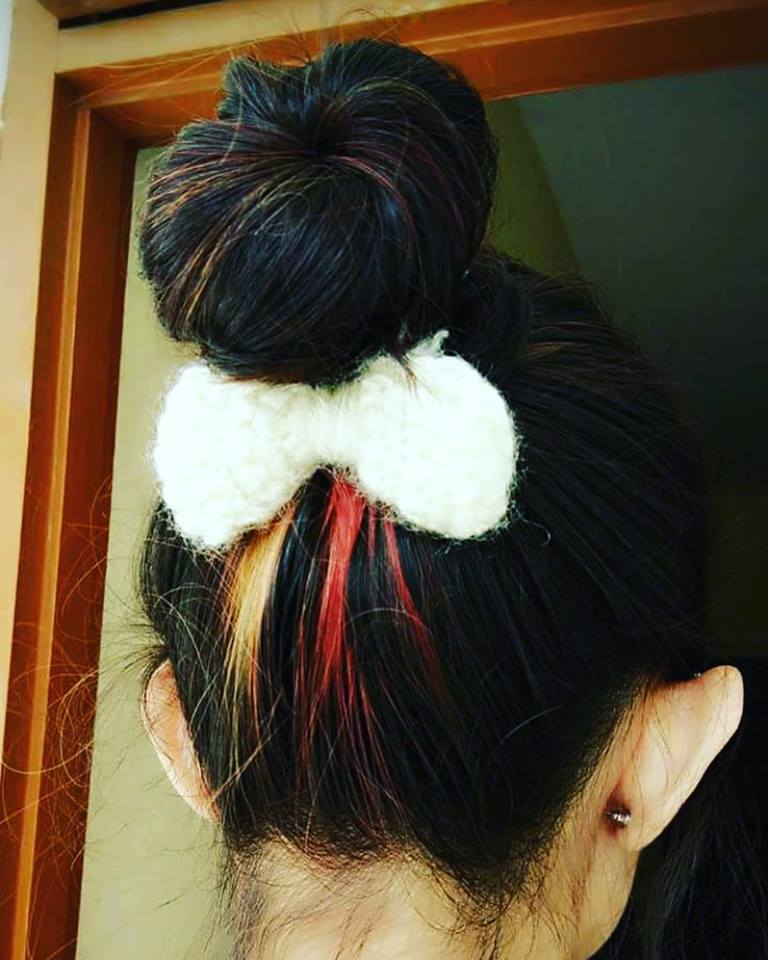 Colored Streaks With Knit Bow Heatless Bun