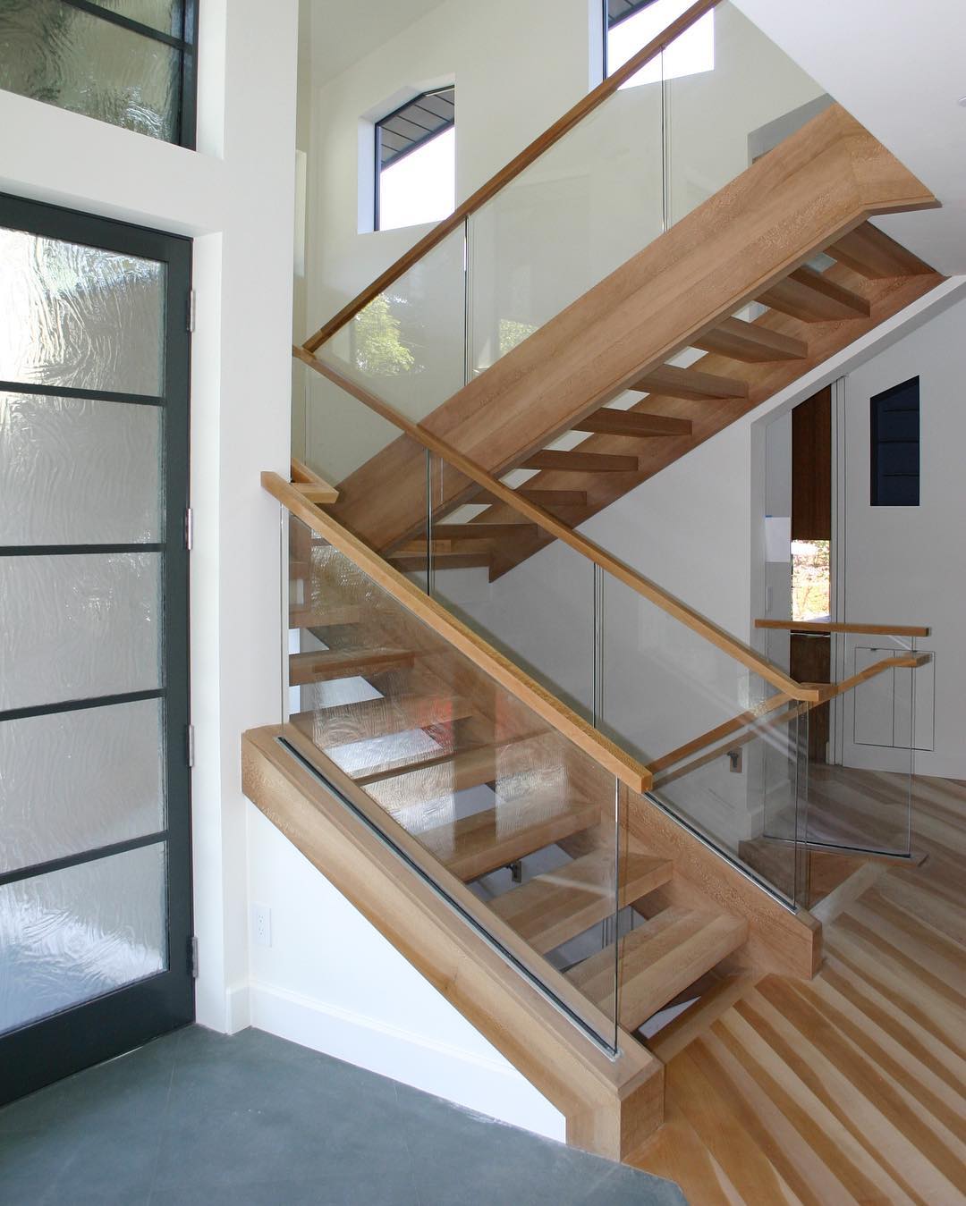 Contemporary Stairs Design