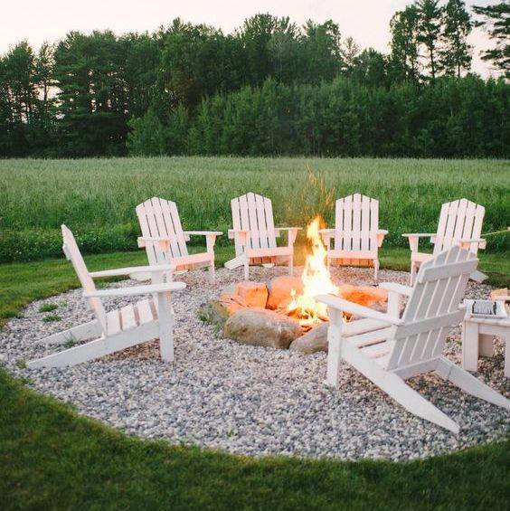 Creative Outdoor Space For Fire Pit