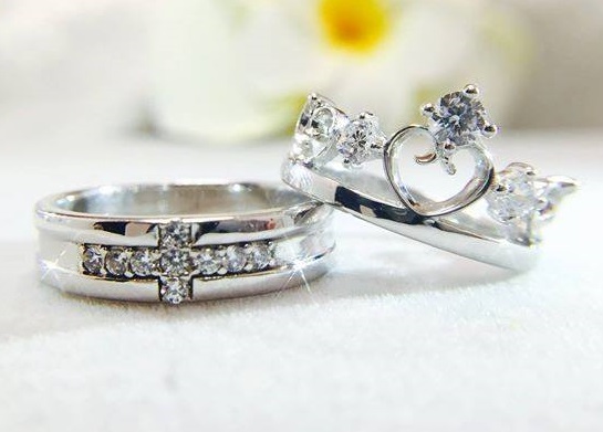 Cross Ans Crown Wedding Rings