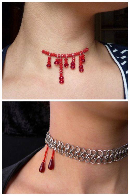 DIY Bloody Necklace Idea