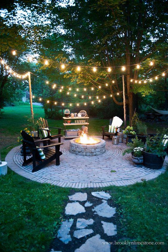 DIY Circular Fire Pit Country Cottage