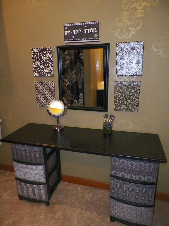 DIY Makeup Vanity