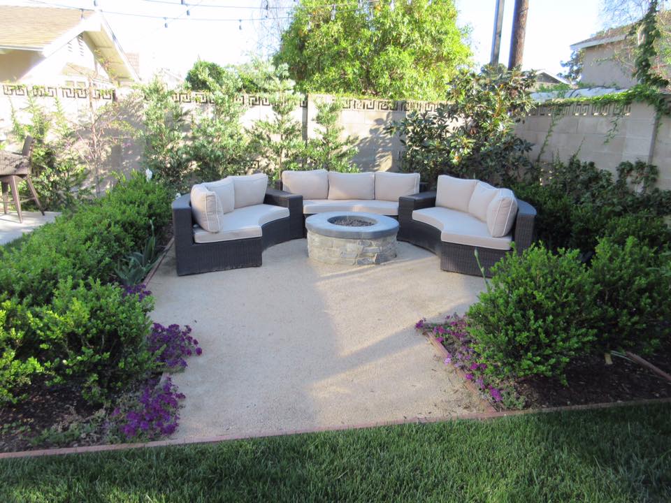 Fire Pit With Box Wood Sofas