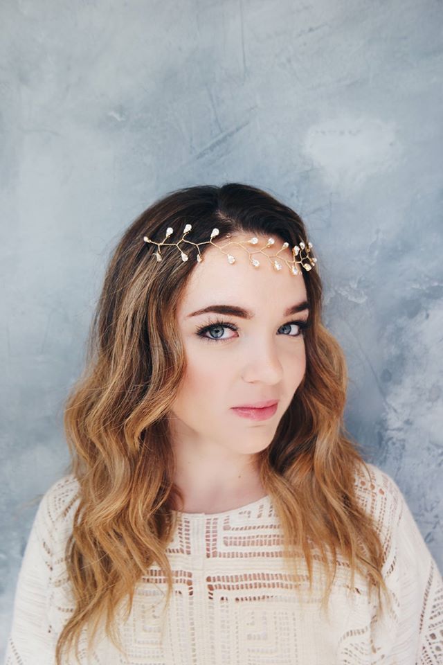 Golden Pearl Hair Accessory