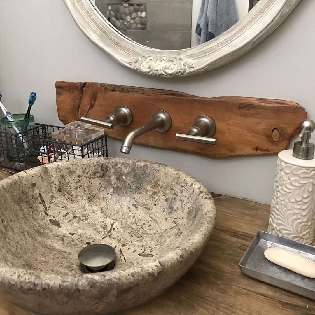 Marble Sink With Beautiful Accessories