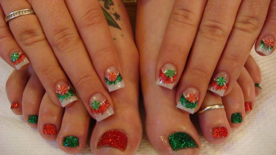 Red & Green Glittery Nails