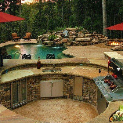 Absolutely Stunning Outdoor Kitchen Infront Of Swimming Pool