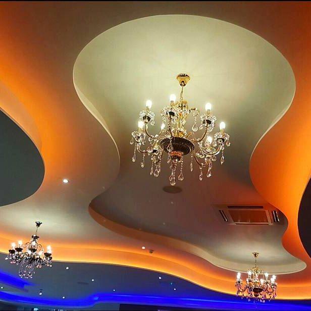 Alluring Curved Ceiling Design Idea