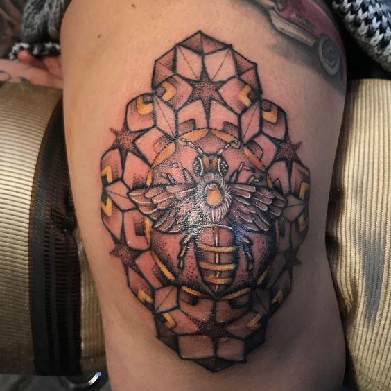 Artistic Bee Knee Tattoo