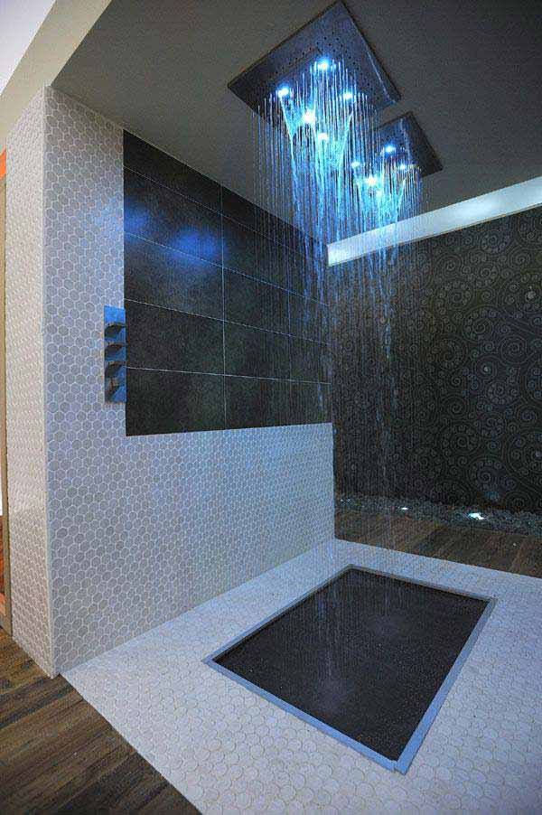 Designer Shower Design With Pretty Wall Tiles