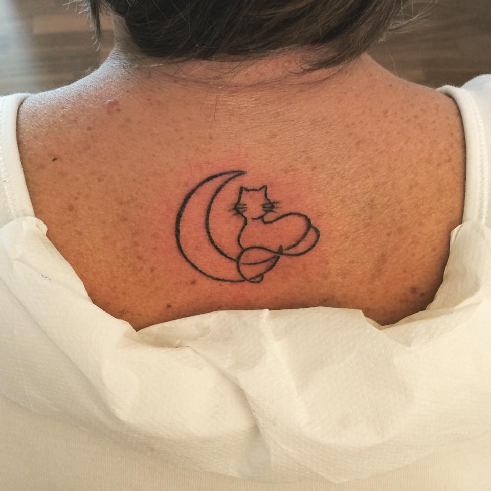 Exclusive Moon With Cat Inked On Neck