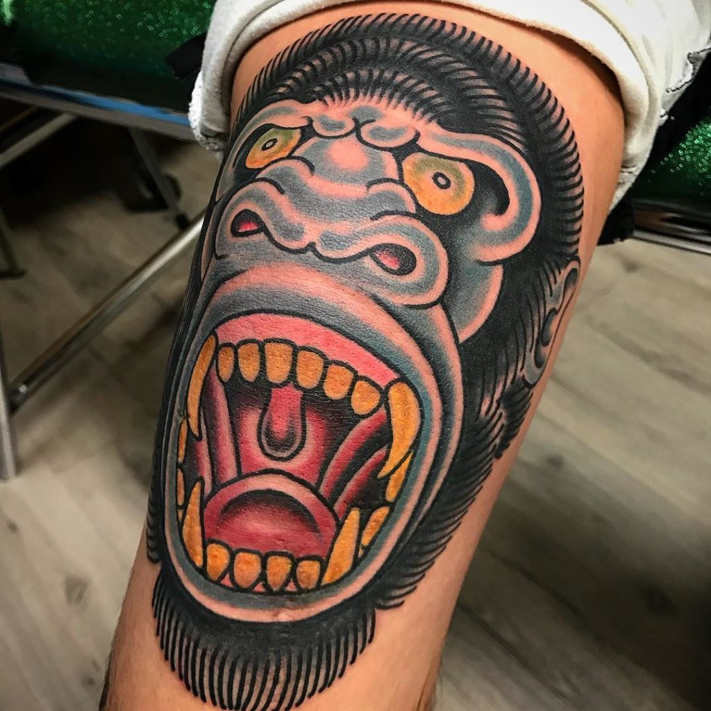 Gorilla Head Knee Tattoo - Blurmark