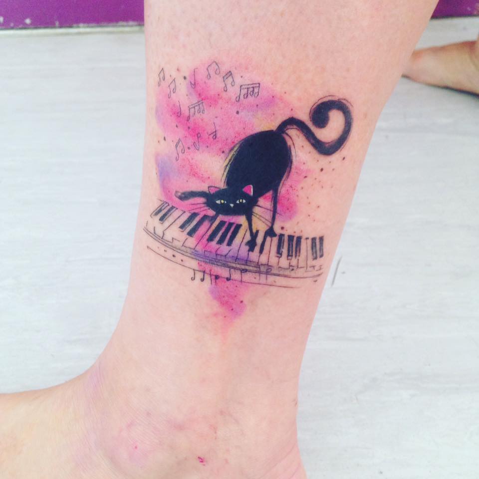 Little Pianist Funny Cat On Leg