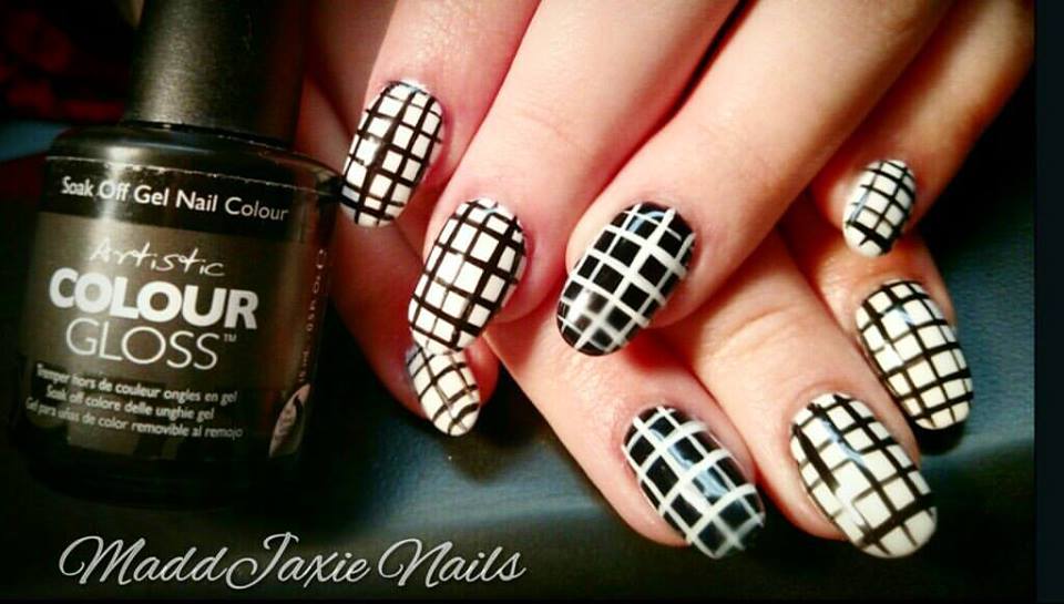 Black & White Check On Nails