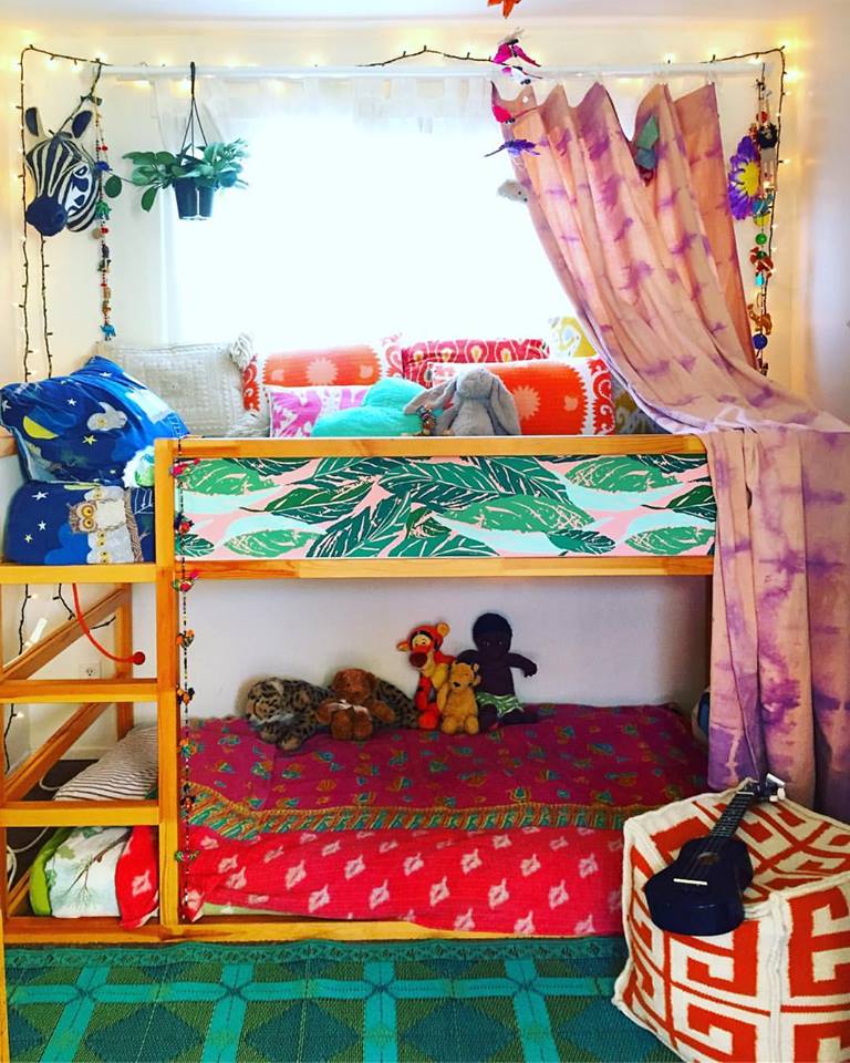 Kids Bunk Bed Idea With Amazing Colored Soft Toys For Boho Look