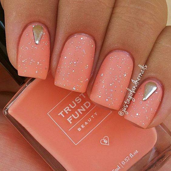 Perfect Peach Shimmer Nails