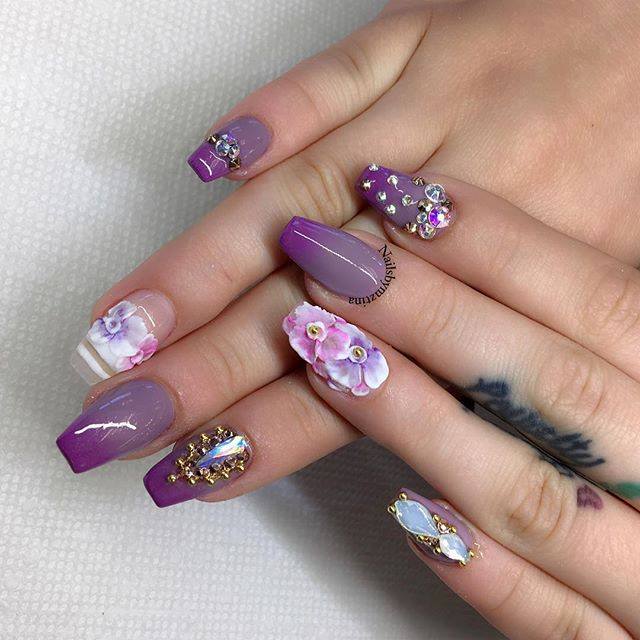 Purple Floral Artistic Nails
