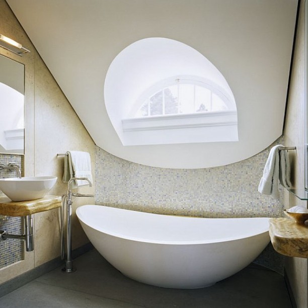Ravishing Contemporary Bathroom Design Idea