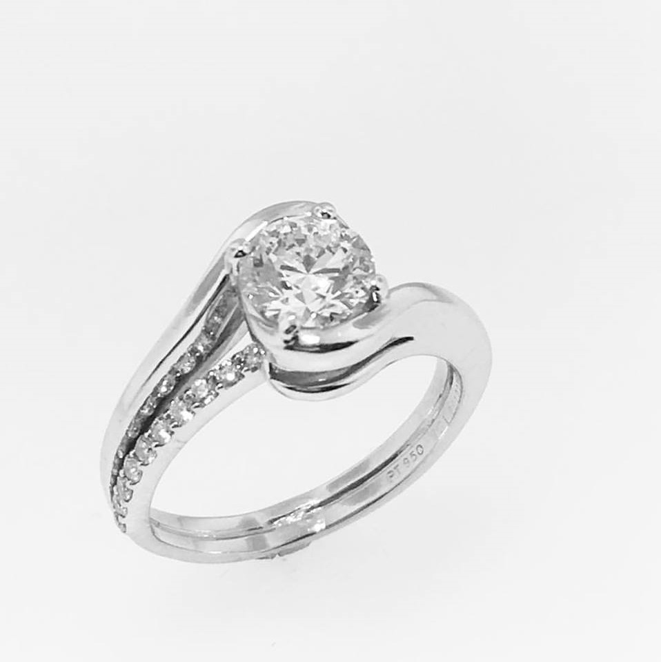Adorable Diamond Ring Design