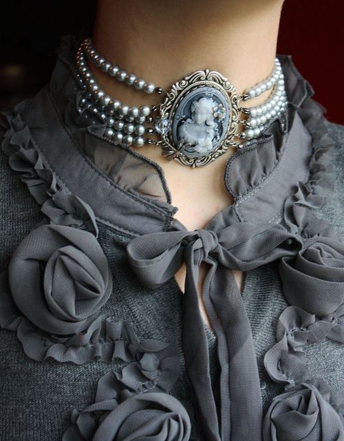 Antique Pearl Jewelry