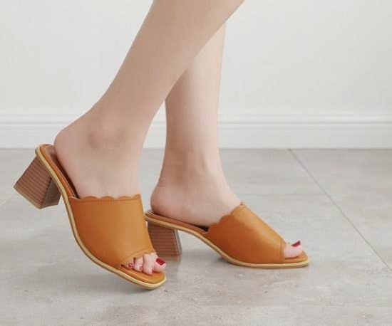Brown Open Toe Low Block Heel Sandals