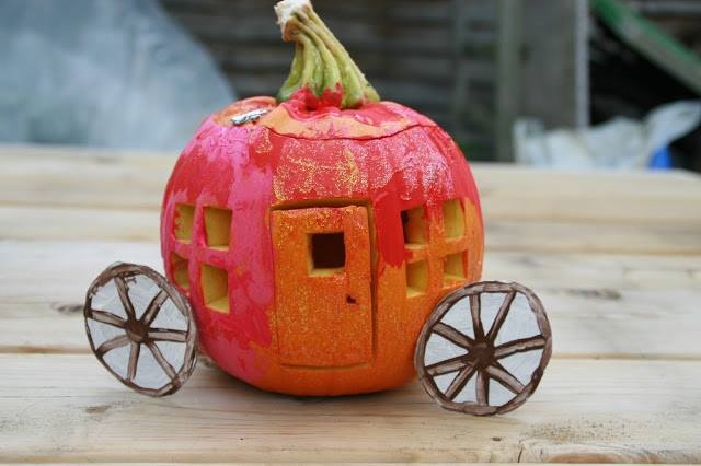 Colorful Cute Pumpkin Decor Idea