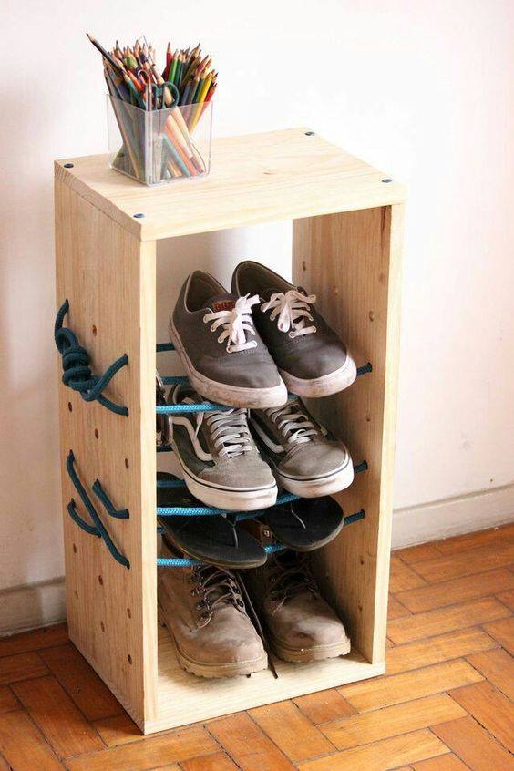 Creative Pallet Box Shoe Storage By Using Wire