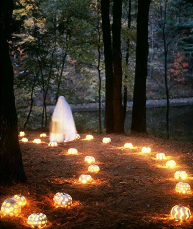 DIY Ghostly Visitor Decor In The Garden Area