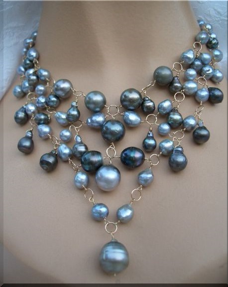 Dashing Grey Pearl Necklace Set