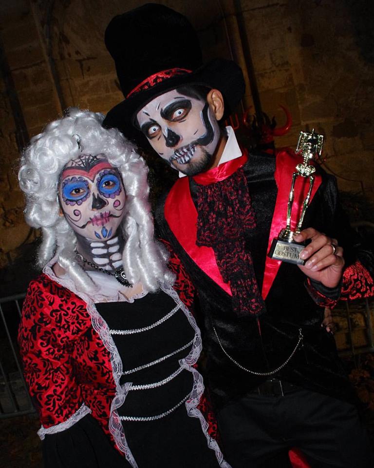 65 Interesting Halloween  Couple  Outfits For The Couples 